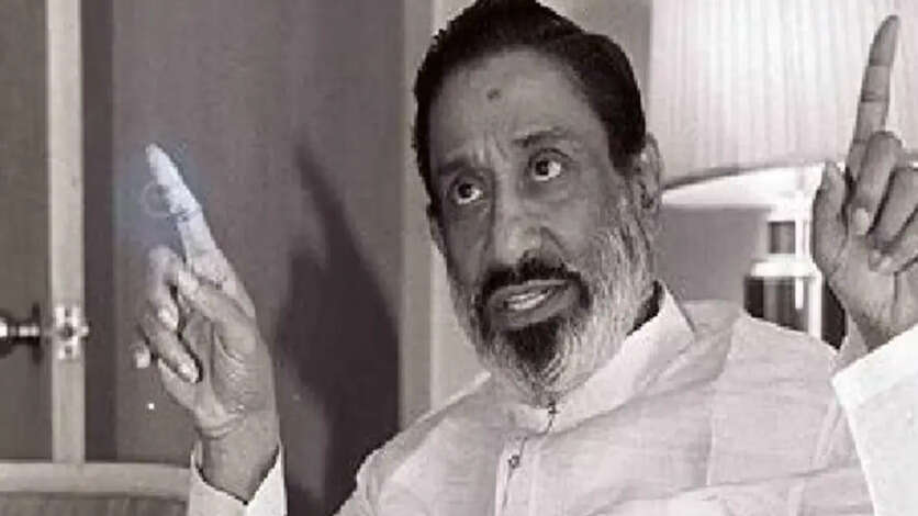 இன்று வரை அடிச்சுக்க முடியாத 5 சட்ட நாடக படங்கள்.. பாரிஸ்டர் ரஜினிகாந்த் ஆக வெளுத்து வாங்கிய சிவாஜி