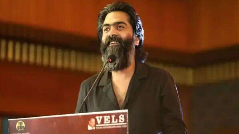 நடிகர்கள், இயக்குனர்களாக அவதரித்த 5 பிரபலங்கள்.. வல்லவனாக மாறிய சிம்பு