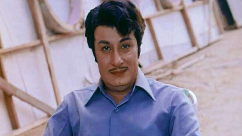 40 வயதில் ஹீரோவான 5 நடிகர்கள்.. எம்ஜிஆரை தூக்கி சாப்பிட்ட எலும்பு கடி மன்னன்