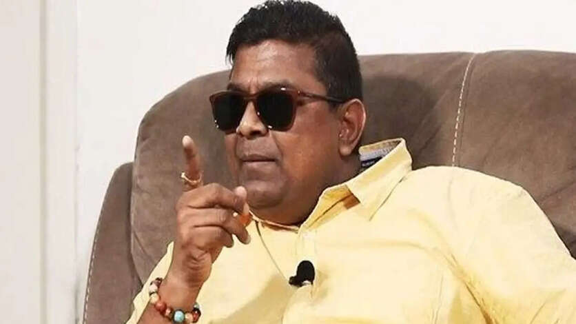 24 மணி நேரமும் தம் அடித்து உடம்பை கெடுத்துக் கொண்ட 5 இயக்குனர்கள்.. ரயில் வண்டியை போல் புகையை ஊதி தள்ளிய மிஸ்கின்