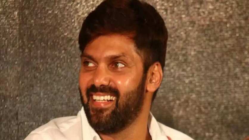 சத்தமே இல்லாமல் சம்பவம் செய்யும் ஆர்யா.. 4 வருஷமா பதுங்கிய சார்பேட்டா கபிலன்