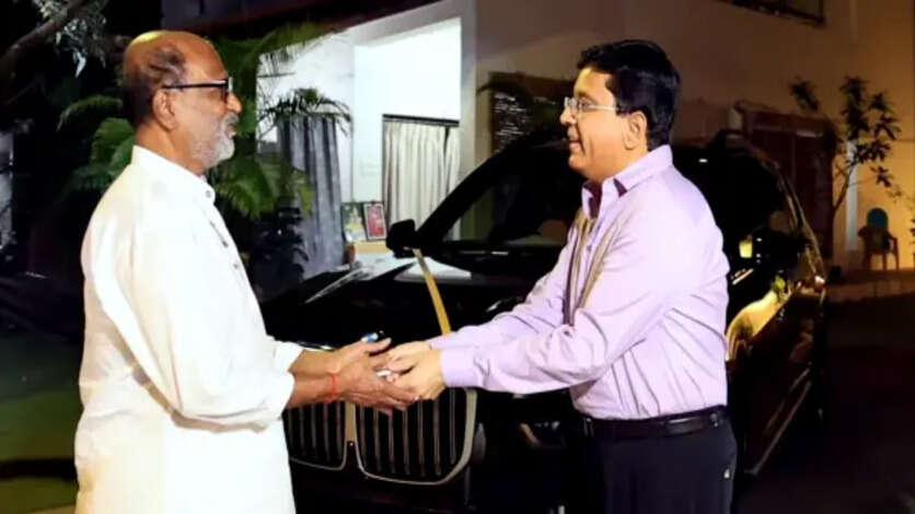 அடுத்த லிஸ்டில்  ரெடியான சொகுசு கார்..  ரஜினி, சன் டிவியிடம் சிபாரிசு செய்த அந்த இரண்டு  நபர்கள்