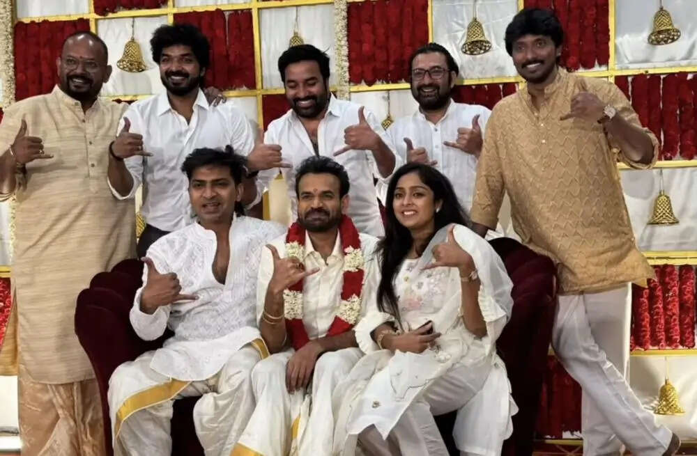 அட! நிஜமாவே பிரேம்ஜிக்கு கல்யாணம்ப்பா.. வைரலாகும் கல்யாண போட்டோக்கள்