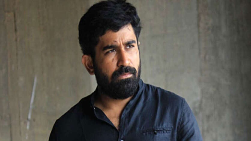 விஜய் ஆண்டனி கூட நடிச்சு பட வாய்ப்பு இல்லாமல் கதறும் 5 நடிகைகள்