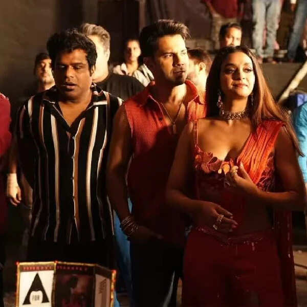 பாலிவூட் போனதும் கூச்ச நாச்சதை மறந்த நடிகை கீர்த்தி.. இணையத்தில் பூகம்பத்தை உருவாக்கிய புகைப்படங்கள்