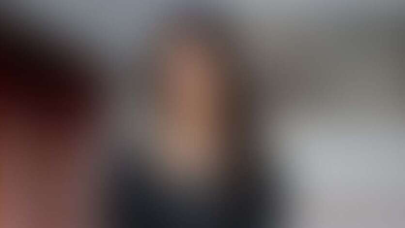 பக்தி பழம்னு நினைச்சது உங்க தப்பு..  நடிகையை காசாலேயே அடித்து படுக்கைக்கு ஓகே சொல்ல வைத்த நடிகர்