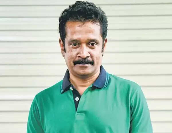 துணை கதாபாத்திரத்தில் ஹீரோக்களை மிஞ்சிய 6 நடிகர்கள்.. 64 வயதிலும் சாதித்துக் காட்டிய MS பாஸ்கர்