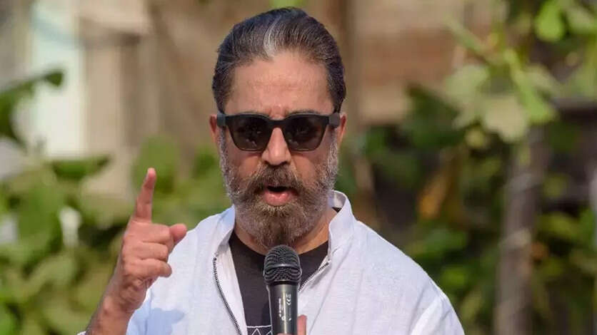 கமலுக்கு ஹியூமர் ஸ்கிரிப்ட் எழுதிய 5 நடிகர்கள்.. உலக நாயகன் கைவிடாத காமெடி குழு