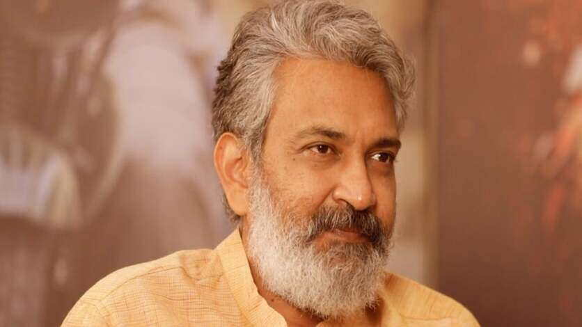 வெற்றியை நோக்கி நகரும் தென்னிந்திய திரையுலகம்.. பாலிவுட்டின் சரிவுக்கான காரணத்தை போட்டுடைத்த ராஜமௌலி