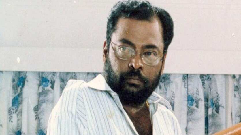 நக்கல், நையாண்டிக்கு பெயர் போன 5 நடிகர்கள்.. 6 மணிக்கு மேல் மணிவண்ணனுடன் எடுக்கும் அவதாரம்