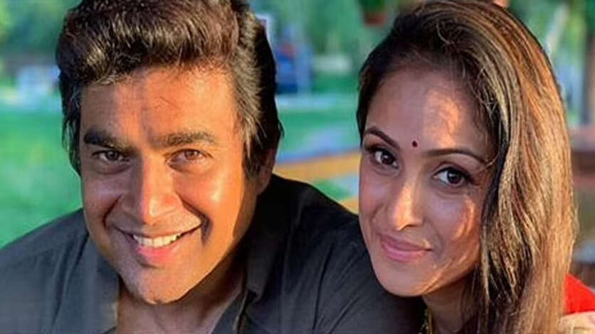 20 வருடங்களுக்குப் பிறகு இணைந்த மாதவன், சிம்ரன் ஜோடி.. இணையத்தில் ட்ரெண்டாகும் செல்ஃபி புகைப்படம்