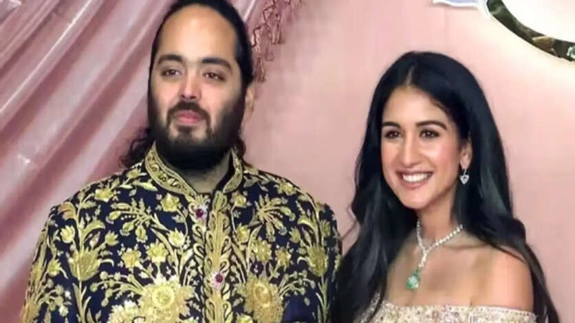 ஆனந்த் அம்பானி கொடுத்த 2 கோடி மதிப்பிலான ரிட்டன் கிப்ட்.. மிரண்டு போன டாப் செலிபிரிட்டிஸ்