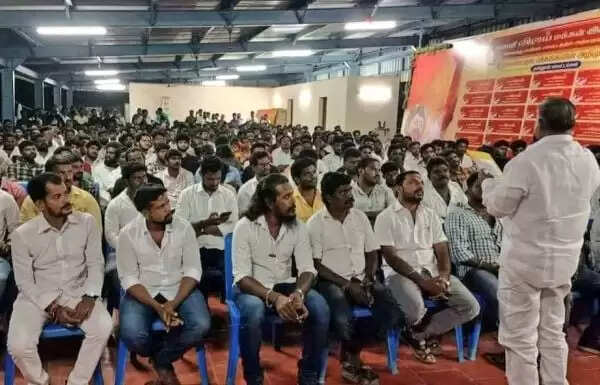 விஜய்க்கு பயத்தை காட்டிய அஜித்.. துணிவை தட்டி தூக்க தளபதி எடுத்த பிரம்மாஸ்திரம்