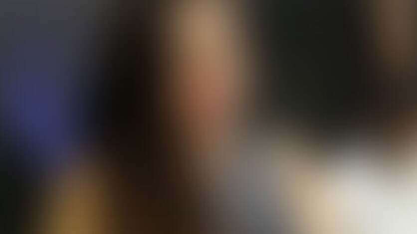 அம்மாவுக்கு தெரியாமல் அட்ஜஸ்ட்மென்ட் செய்த நடிகை.. படுக்கைக்கு ஜோசியரை பார்த்து நாள் குறித்த கேவலம்