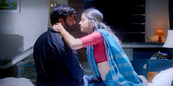 யோக்கியன் மாதிரி கவினை அடிச்சீங்க பிரதீப், இந்த லிப்லாக் சீன் எடுக்க 8 டேக்கா.? காட்டுத் தீயாய் வைரலாகும் புகைப்படம்