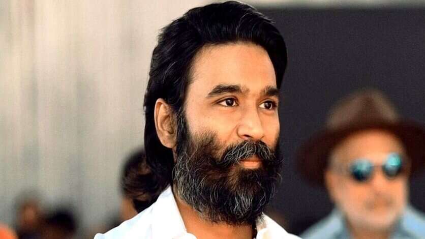 வலுக்கட்டாயமாக லிப் லாக் சீனில் நடித்த 3 நடிகைகள்.. எதிர்பாராமல் வச்சு செய்த தனுஷ்