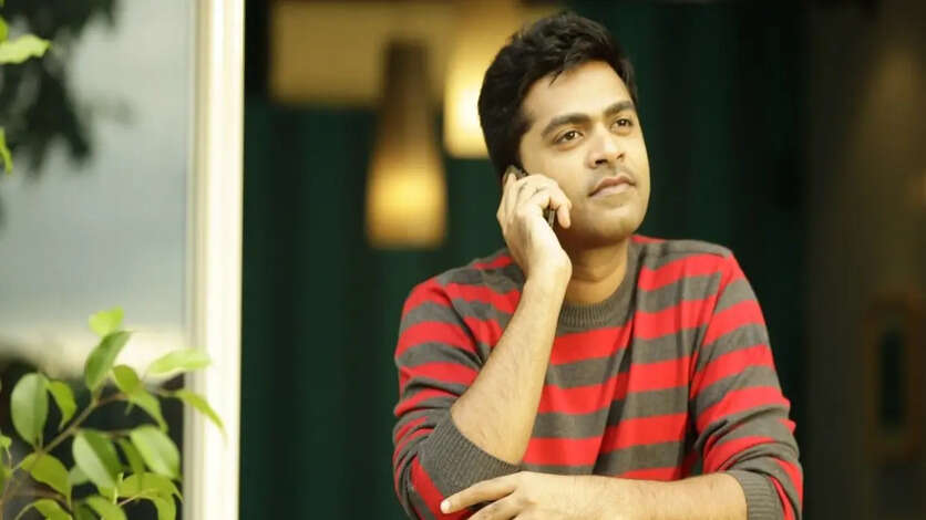 18 வயசு காலேஜ் ஸ்டுடென்ட் போல் மாறிய சிம்பு.. சோசியல் மீடியாவை திக்கு முக்காட வைக்கும் புகைப்படம்