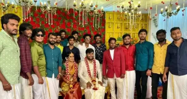 யூடியூப் சுதாகரின் திருமண புகைப்படங்கள்.. சிங்கிளாக பரிதாபமாக வந்து வாழ்த்திய கோபி