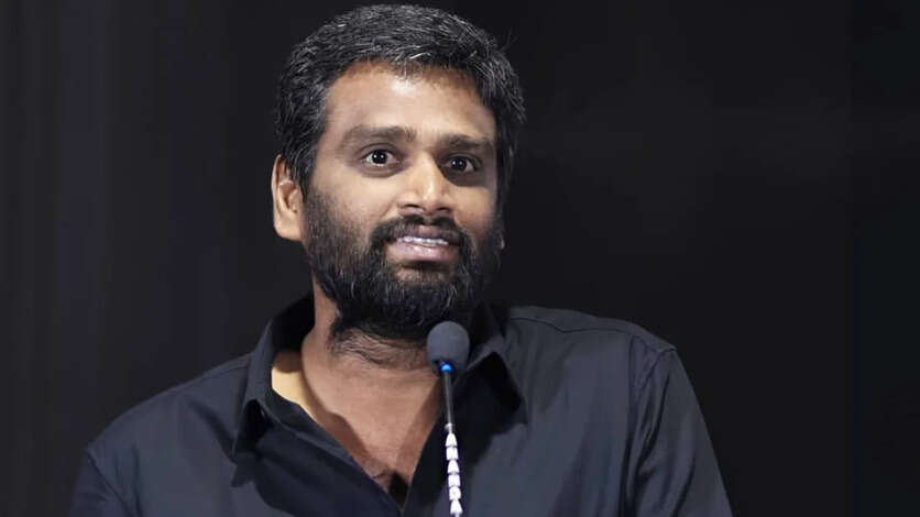 கால் மேல் கால் போட்டு என்ஜாய் பண்ணும் எச் வினோத்..&nbsp;சாதகமா போனதால் ஆடிய சதுரங்க வேட்டை&nbsp;