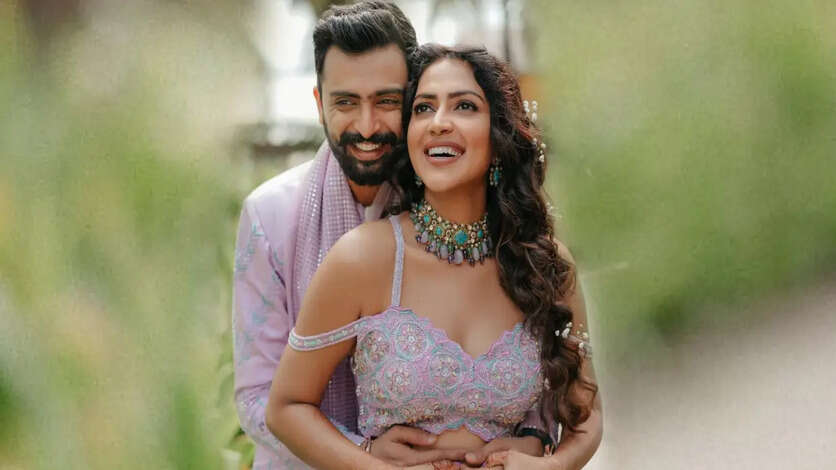 கையில் குழந்தையோடு அமலாபால் வெளியிட்ட போட்டோ.. ஒரு நிமிஷம் தல சுத்திருச்சு