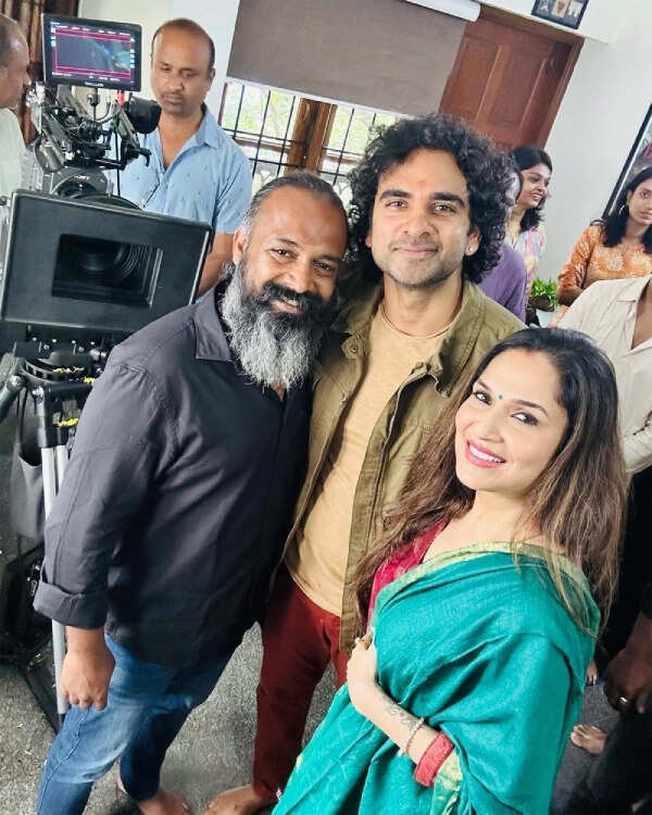 கொட்டிய பணமழை, என் பங்குக்கு நானும் காலி பண்ணுவேன்.. புது அவதாரம் எடுத்த ரஜினியின் அடுத்த வாரிசு