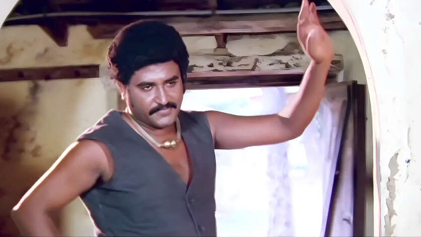 moondru mugam movie still