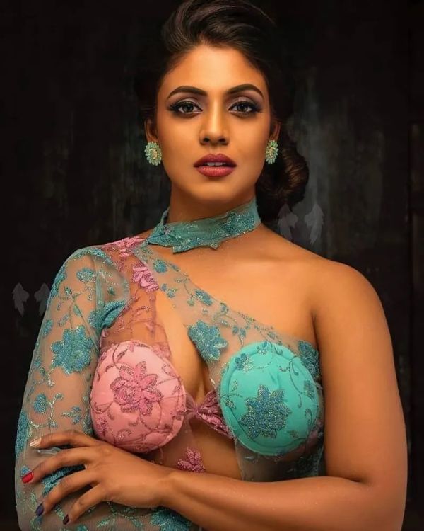 Iniya