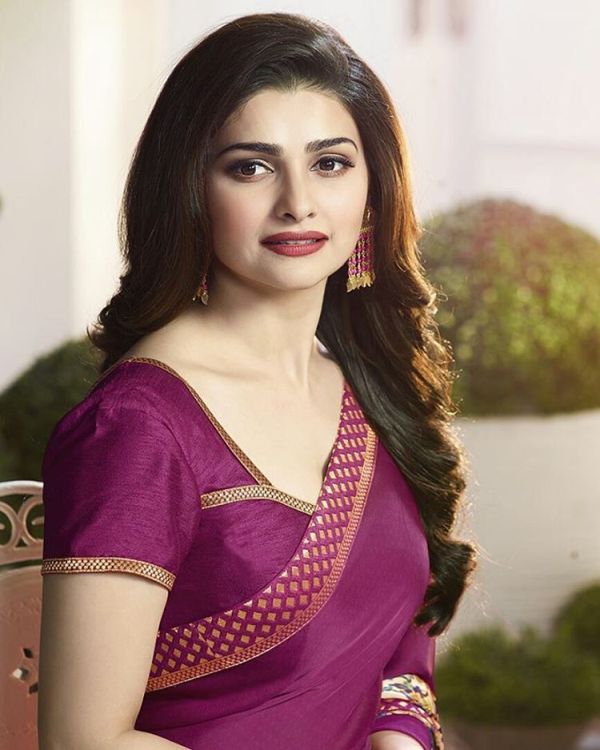 prachi-desai-cinemapettai