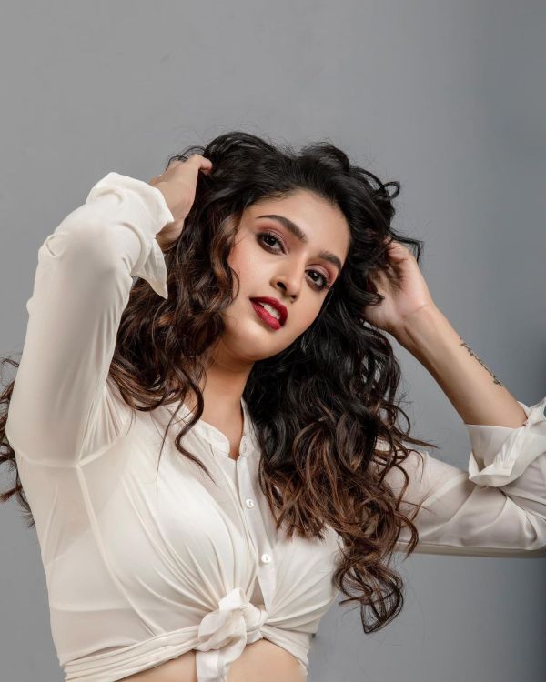 tanya-cinemapettai-01