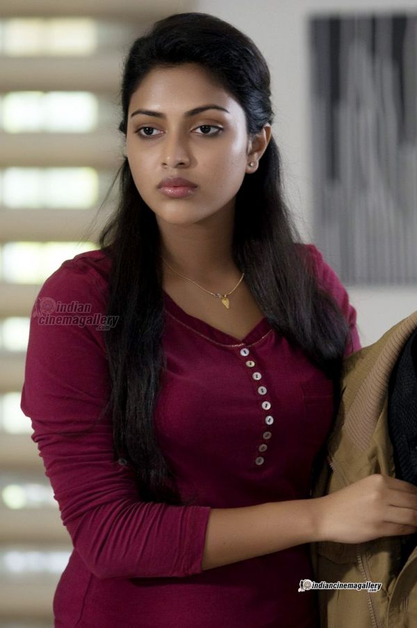 amalapaul-cinemapettai-01