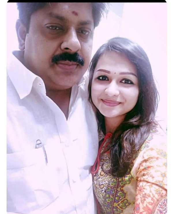 ax-minister-manikandan-shanthini-cinemapettai