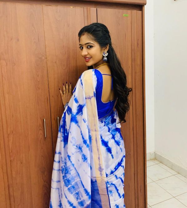 hima-bindu-cinemapettai