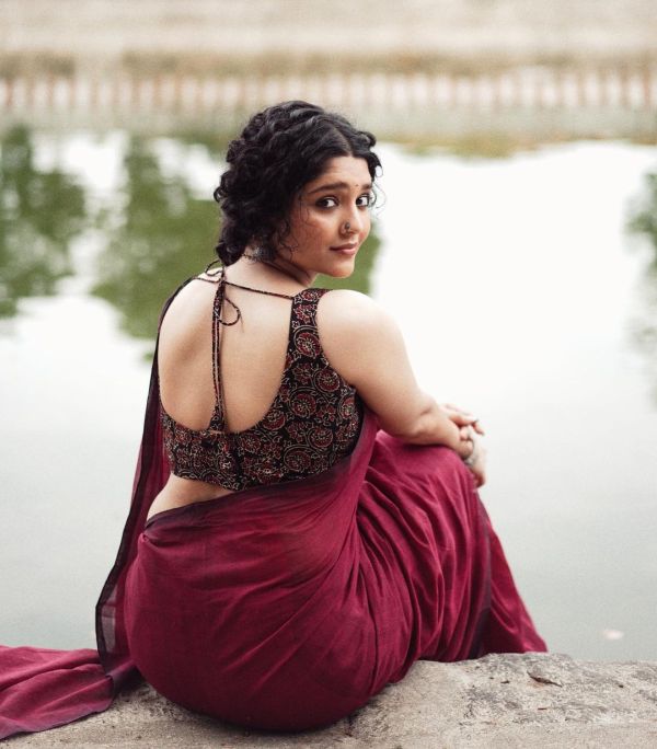 ritika-singh-cinemapettai