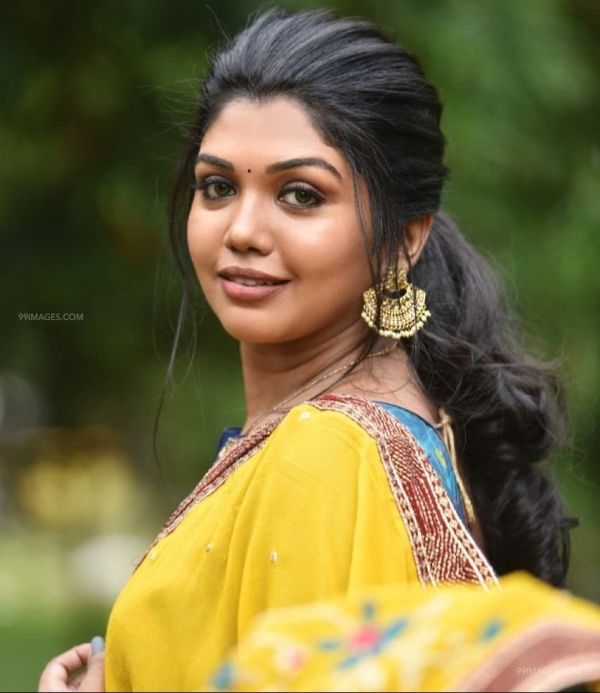 rythvika-cinemapettai