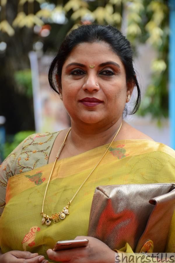 sri-priya-cinemapettai