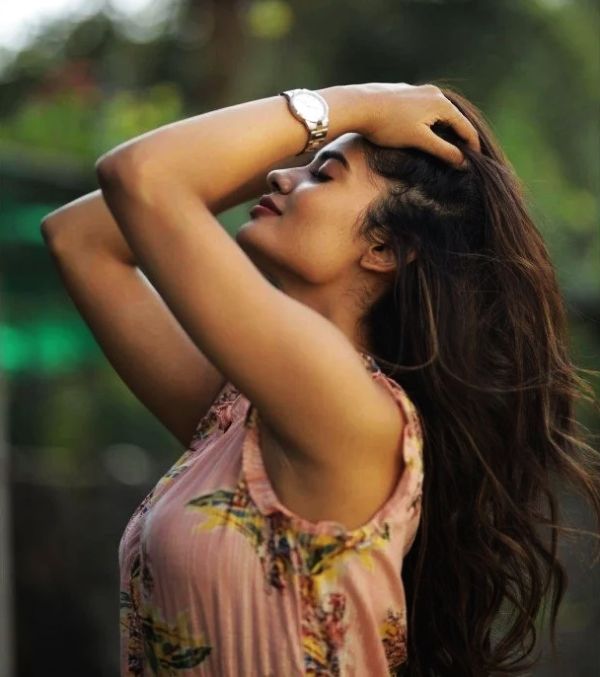 teju-ashwini-cinemapettai-01