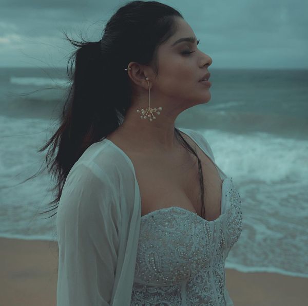 divya bharathi