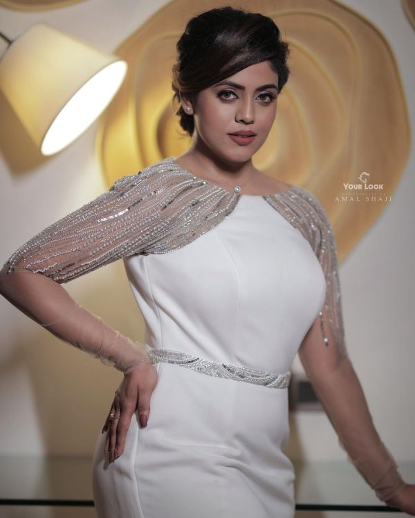 ineya