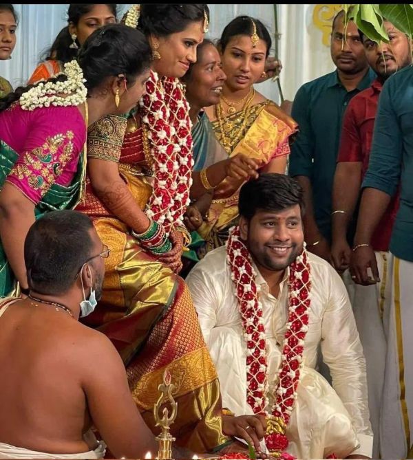 Parithabangal-sudhakar-marriage-1