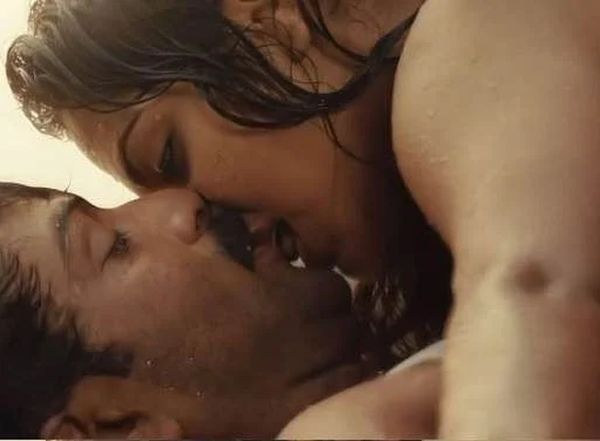 amalapaul-liplock