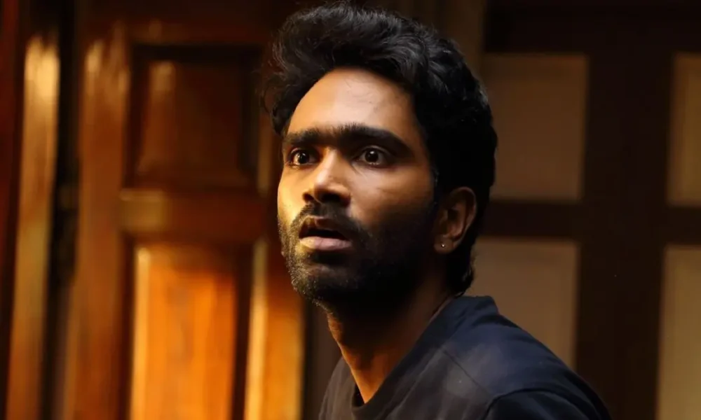ஒரு ஹிட் போதும், ஹீரோ அவதாரம் எடுத்த இயக்குனர்.. பிரதீப்புக்கு சரியான போட்டி தான்