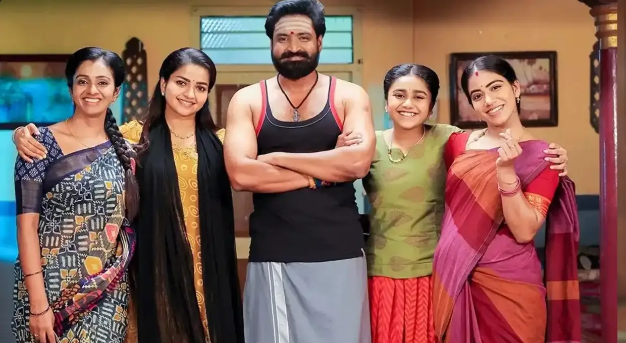 A trio of conspirators hatch a conspiracy in the Anna serial... Will Bharani save Veera from the web of conspiracy...