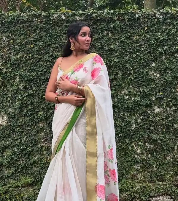 அனிகா (4)